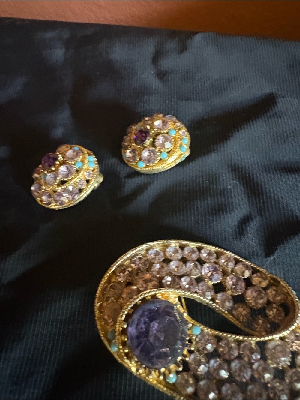 Vintage-Inspired Gold Tone Purple Crystal Brooch and Earring Set